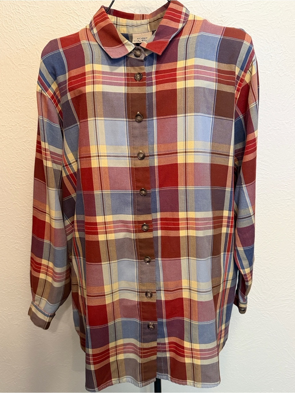 🤗🤗🤗3 for 12$🤗🤗🤗Koret Red & Blue Plaid Button-Down Shirt